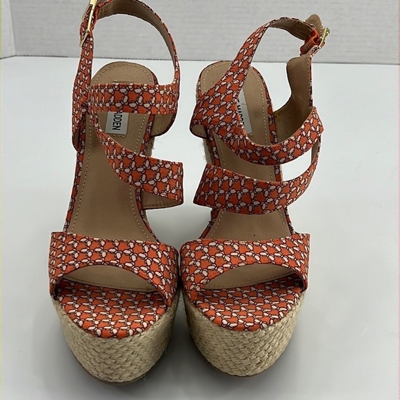 STEVE Maden Jenny wedge shoe size 10 butterfly fabric 5” high - Picture 3 of 17